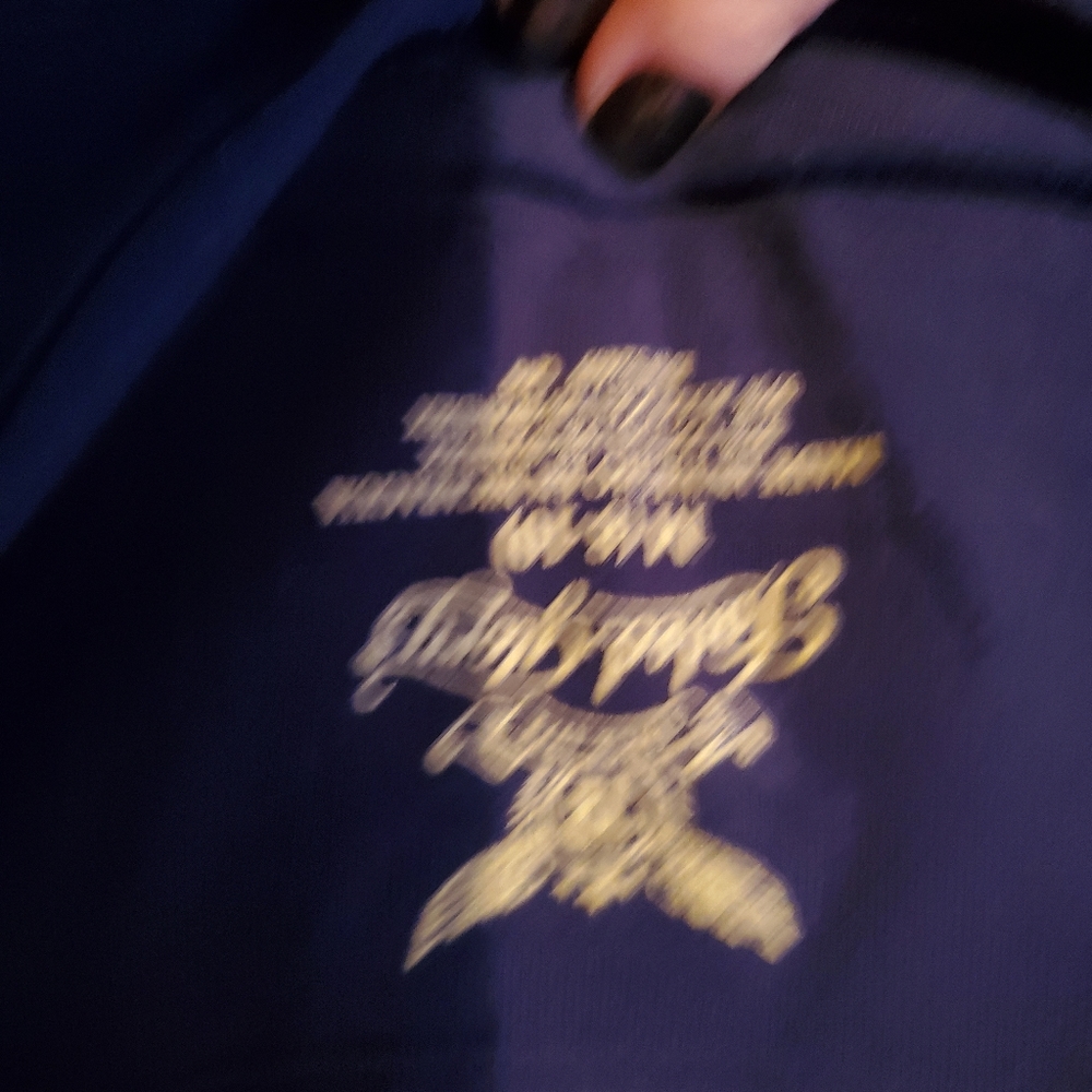 Shirt - Picture 2 of 3